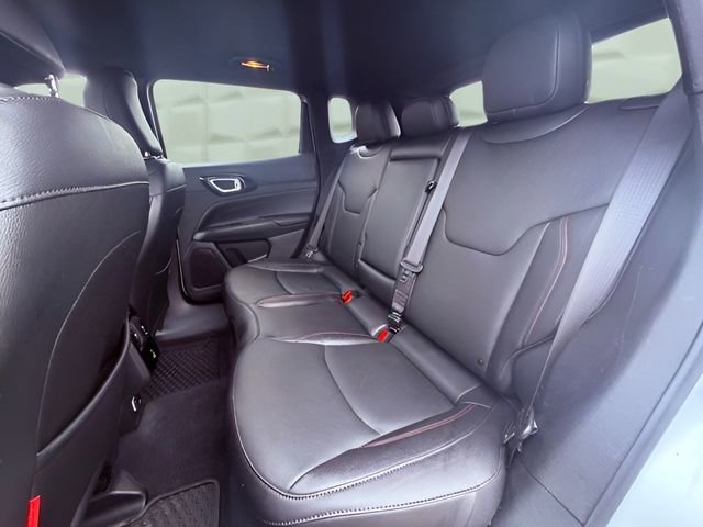 Certified 2025 Jeep Compass Trailhawk w/ Trailhawk Elite Group image 25