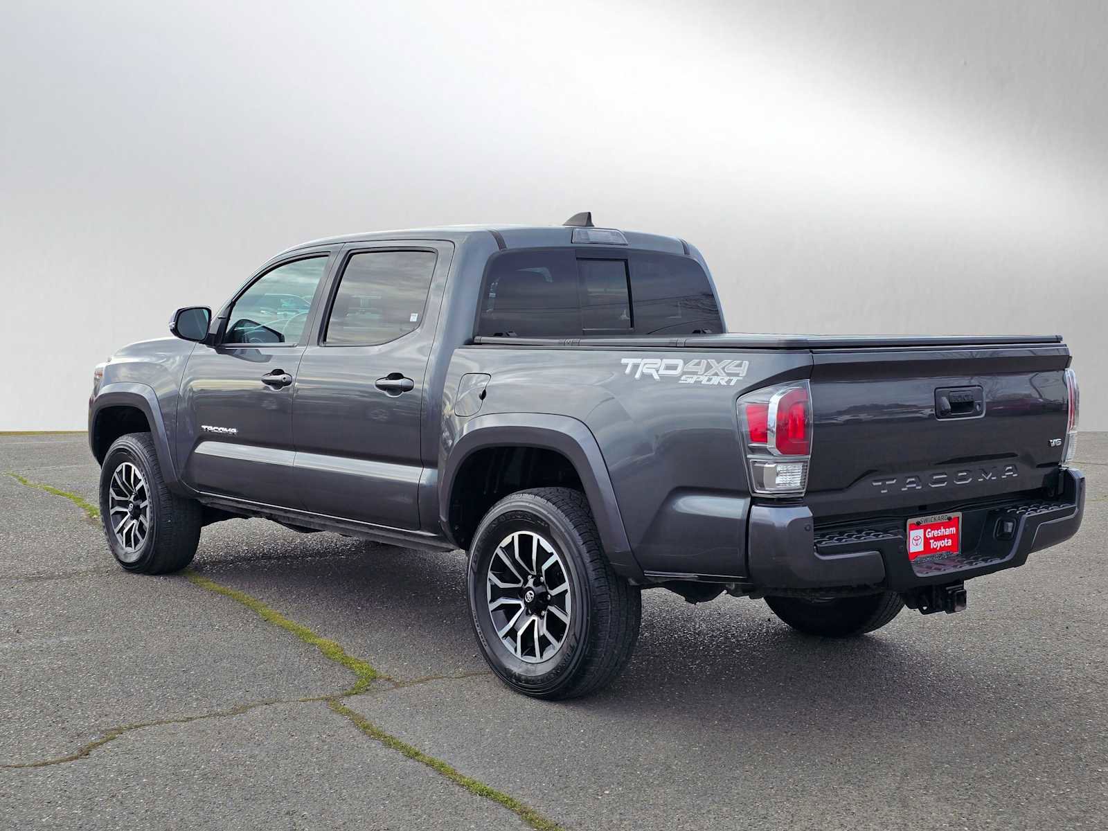 Used 2021 Toyota Tacoma TRD Sport w/ Technology Package image 6