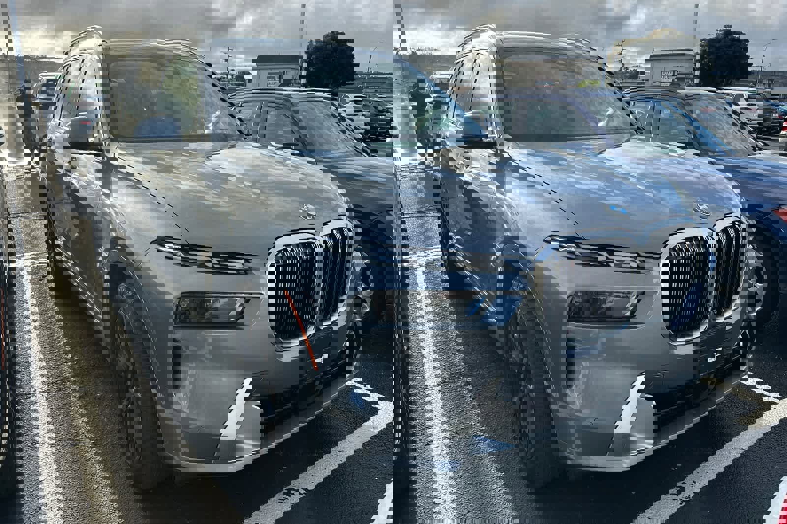 Certified 2024 BMW X7 xDrive40i w/ Premium Package image 3