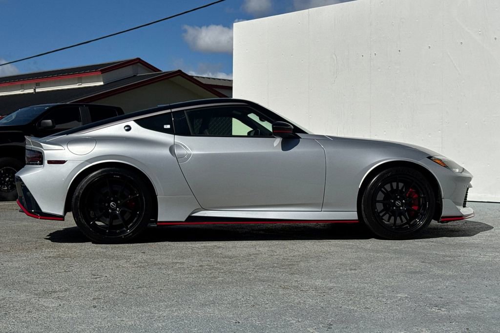 Used 2024 Nissan Z NISMO w/ Floor Mat Package image 2