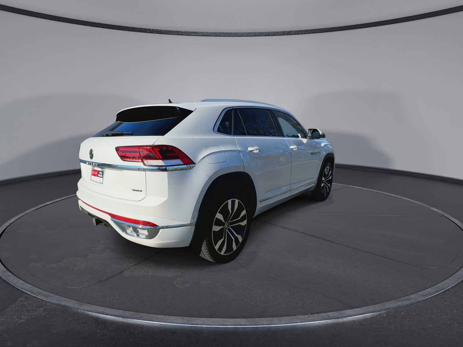 Used 2023 Volkswagen Atlas Cross Sport SEL Premium R-Line image 8