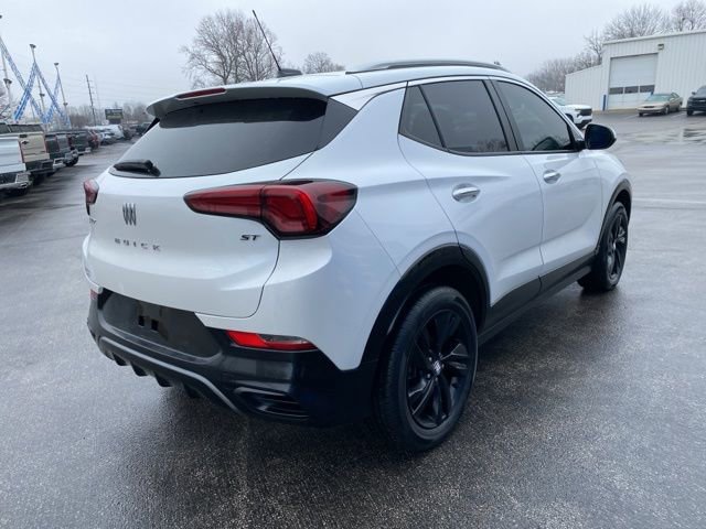 Used 2024 Buick Encore GX Sport Touring w/ Comfort Package AWD/4WD image 5