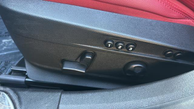 Used 2022 Alfa Romeo Giulia Veloce image 12