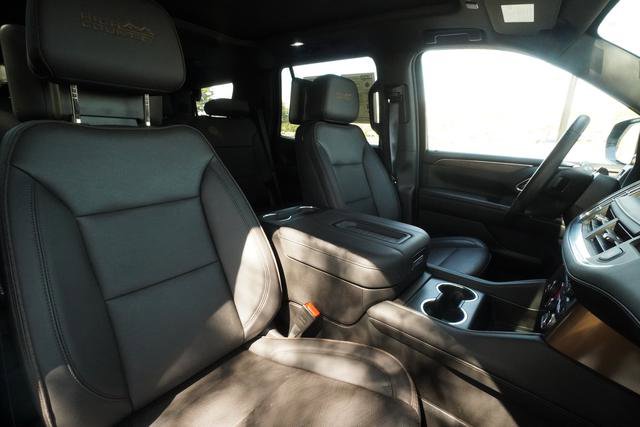 Used 2024 Chevrolet Tahoe High Country w/ Advanced Technology Package AWD/4WD image 26