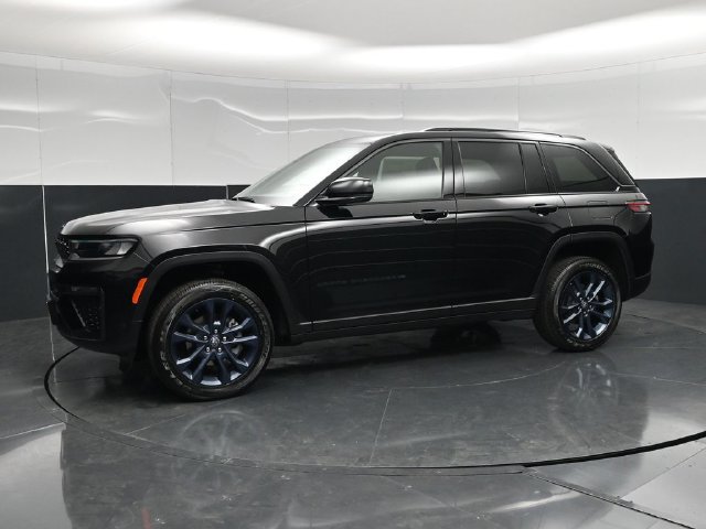 New 2026 Jeep Grand Cherokee Limited AWD/4WD image 8