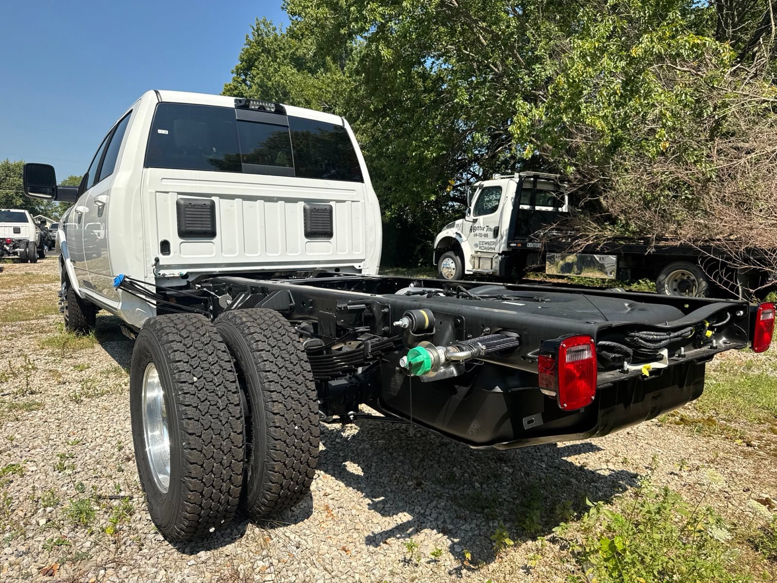 New 2027 RAM 3500 Big Horn w/ Laramie Trim Package AWD/4WD image 7