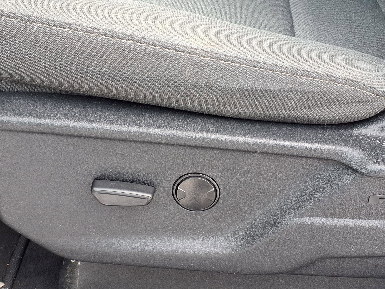 Used 2025 Ford F350 XLT image 4