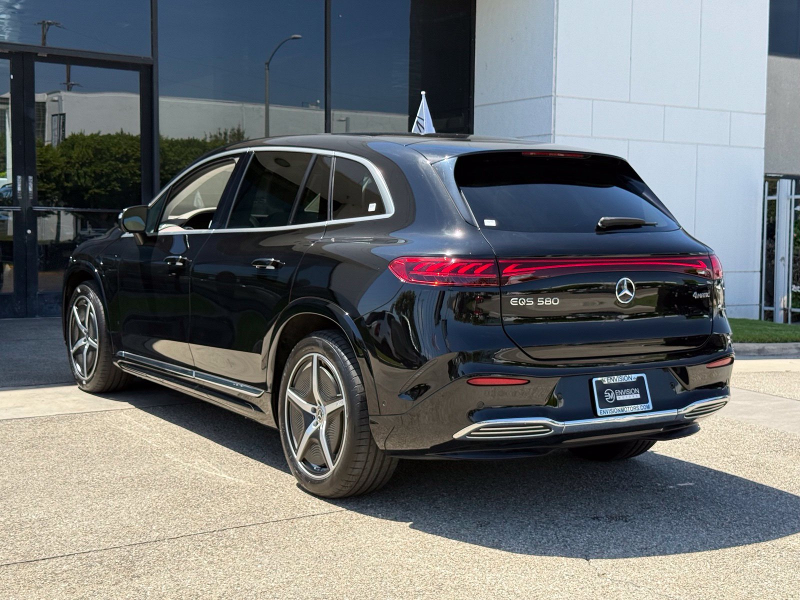 Used 2023 Mercedes-Benz EQS 580 4MATIC SUV image 10