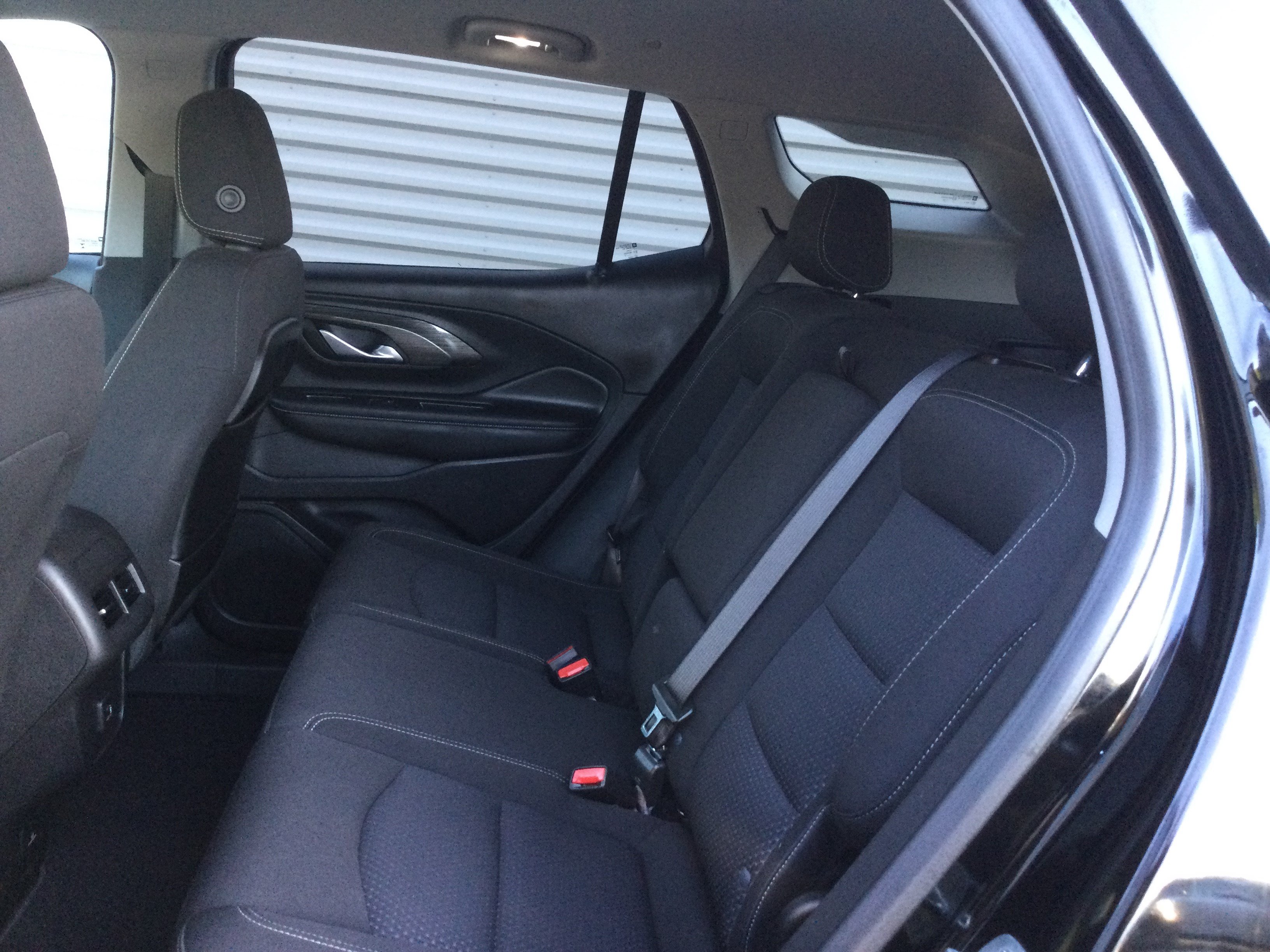 Used 2022 GMC Terrain SLE w/ Driver Convenience Package AWD/4WD image 6