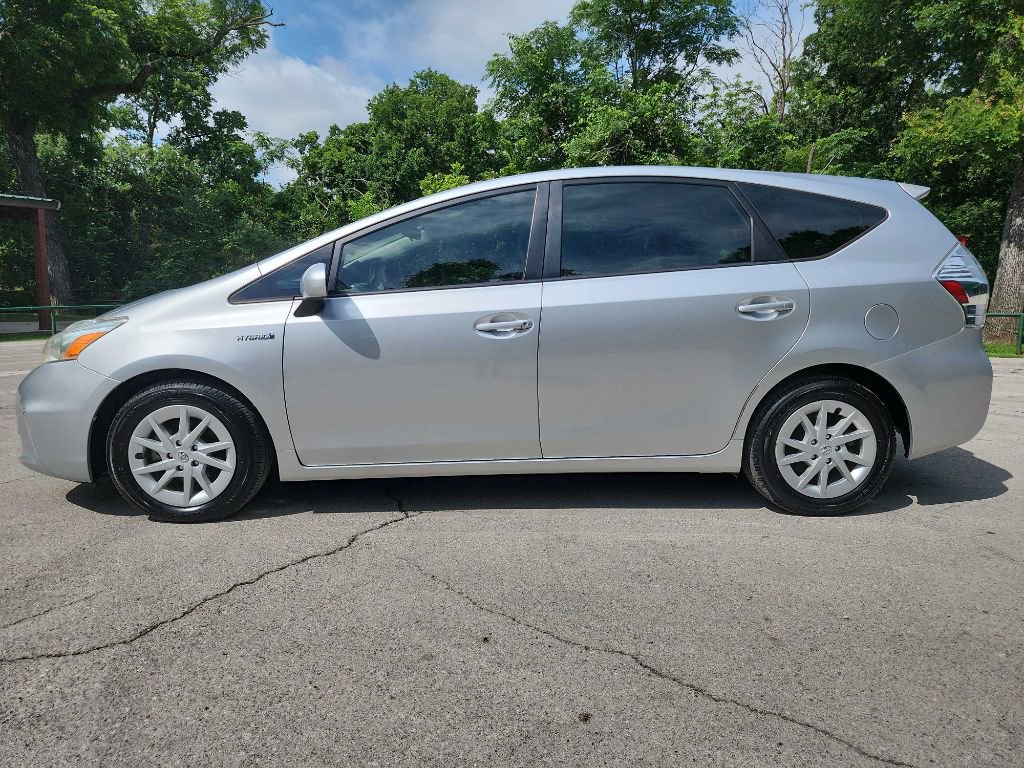 Used 2012 Toyota Prius V Three FWD image 4