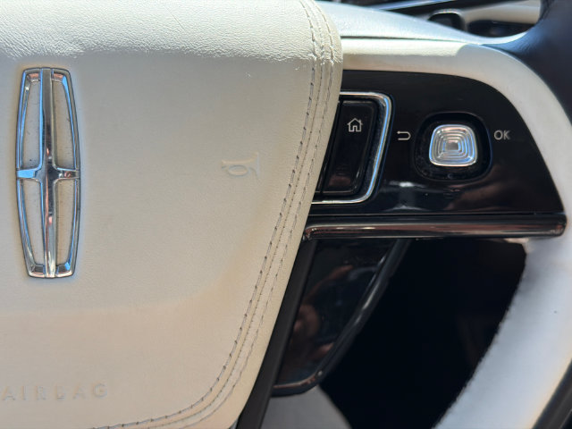 Used 2021 Lincoln Aviator Black Label Grand Touring w/ Class IV Trailer Tow Package AWD/4WD image 32