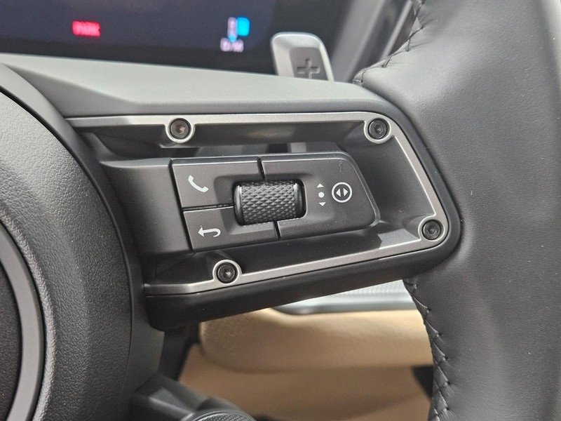 New 2026 Porsche Cayenne S image 19