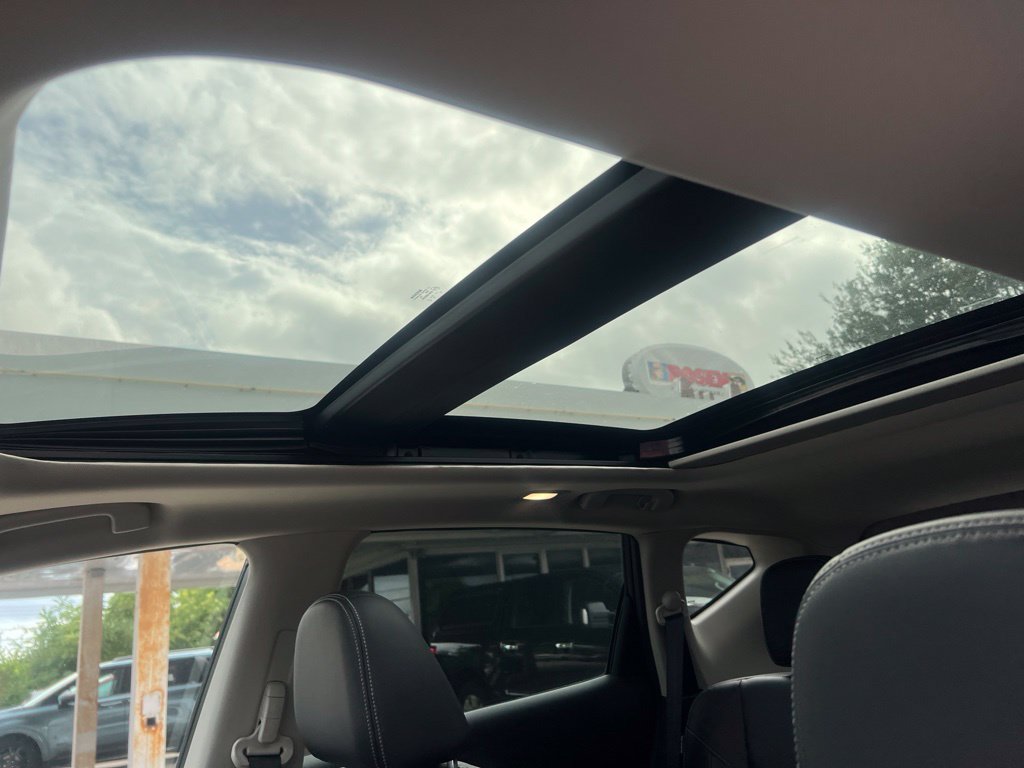 Certified 2023 Nissan Murano SL w/ SL Moonroof Package FWD image 8