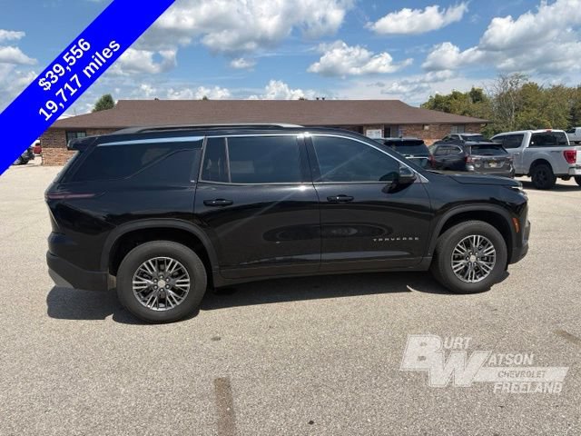 Used 2025 Chevrolet Traverse LT w/ Driver Confidence Package AWD/4WD image 7
