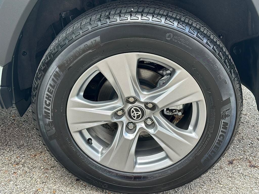 Certified 2023 Toyota RAV4 XLE w/ Convenience Package FWD image 30