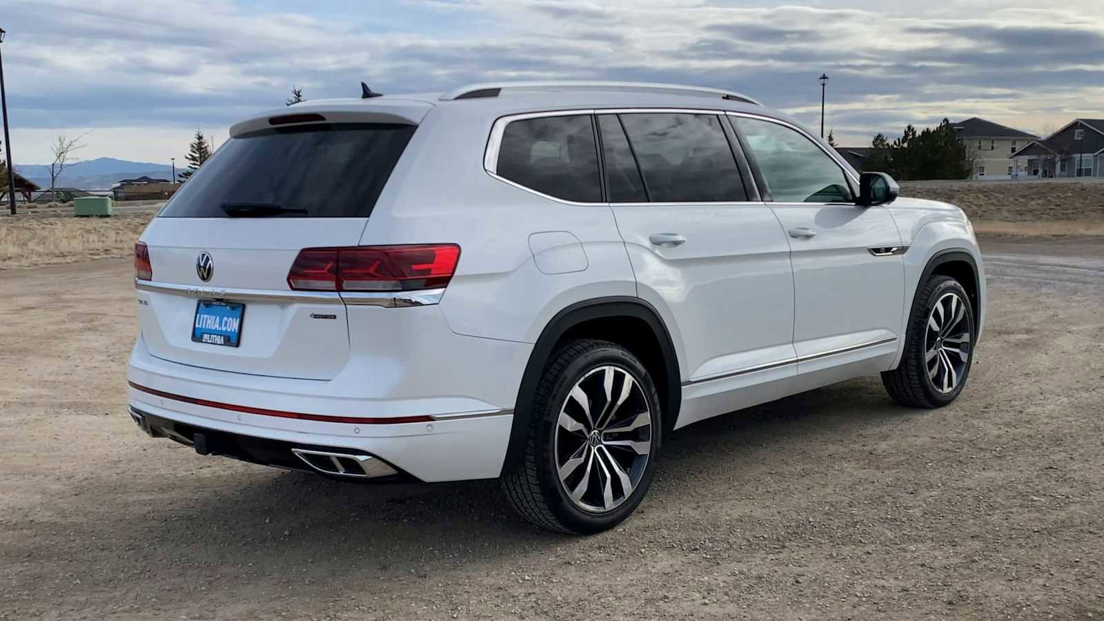 Used 2023 Volkswagen Atlas SEL Premium image 8