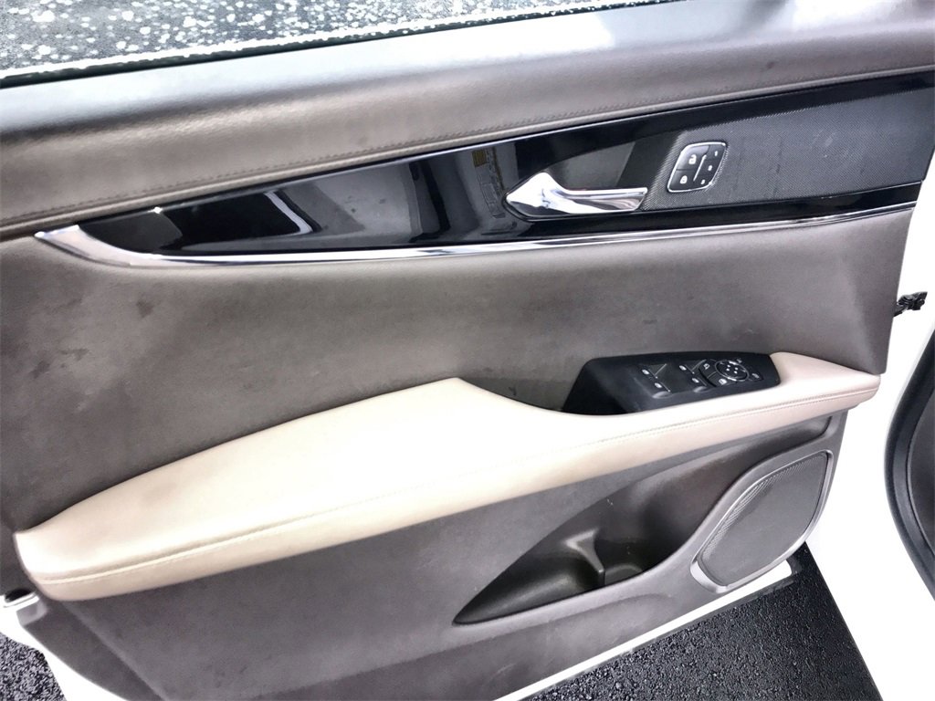 Used 2022 Lincoln Nautilus Reserve image 13