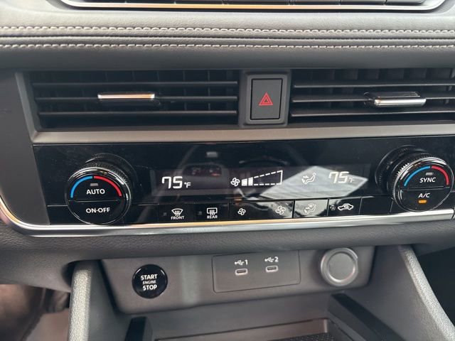 Certified 2026 Nissan Rogue SV image 17