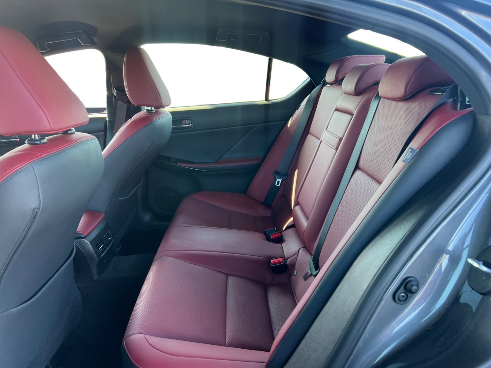 Used 2025 Lexus IS 300 F Sport image 11