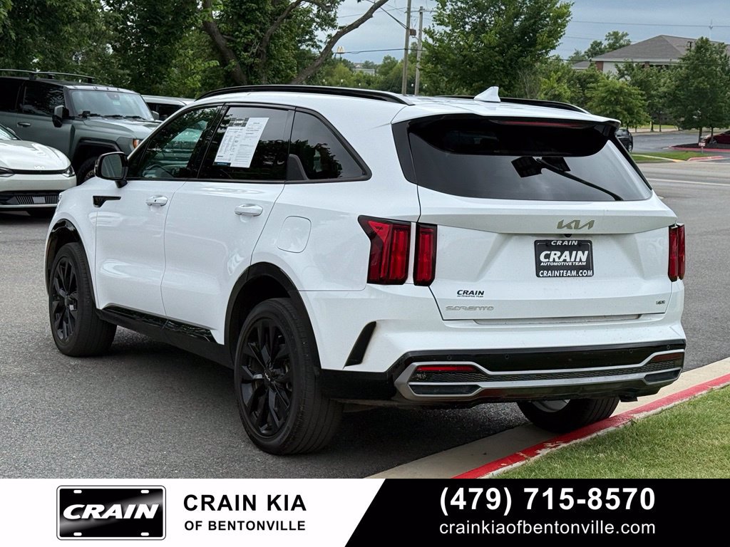 Used 2023 Kia Sorento SX AWD/4WD image 5