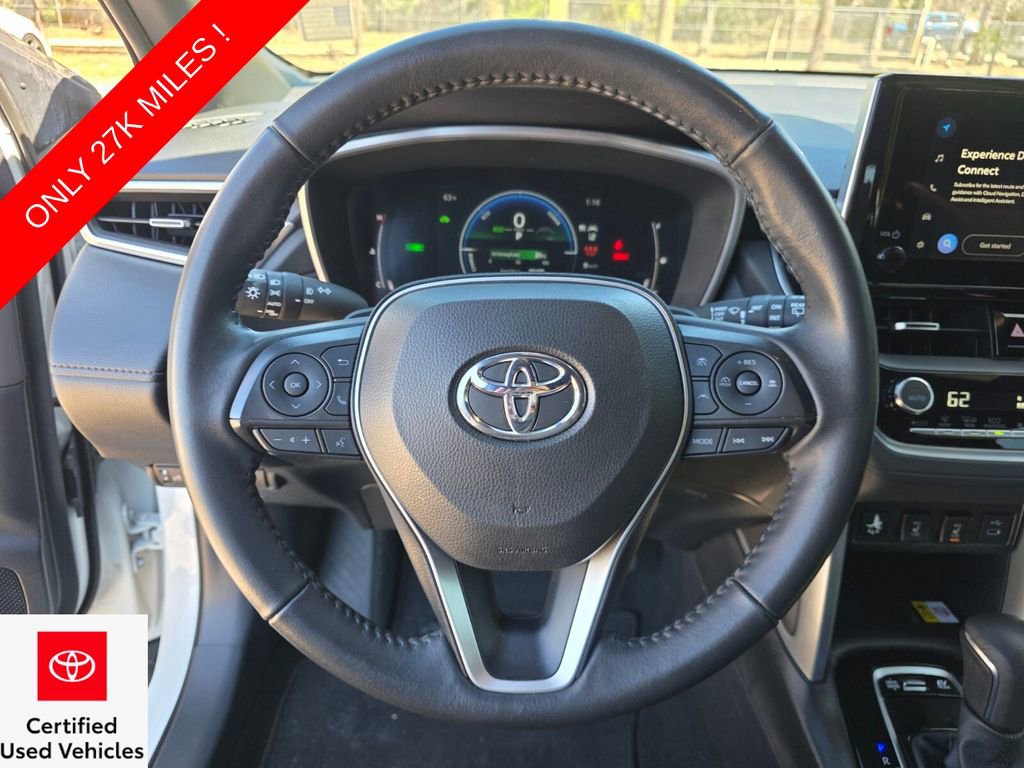 Used 2023 Toyota Corolla Cross XSE w/ Convenience Package image 28