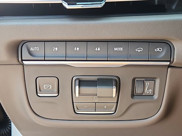 New 2026 Cadillac Escalade Luxury w/ Touring Package AWD/4WD image 16