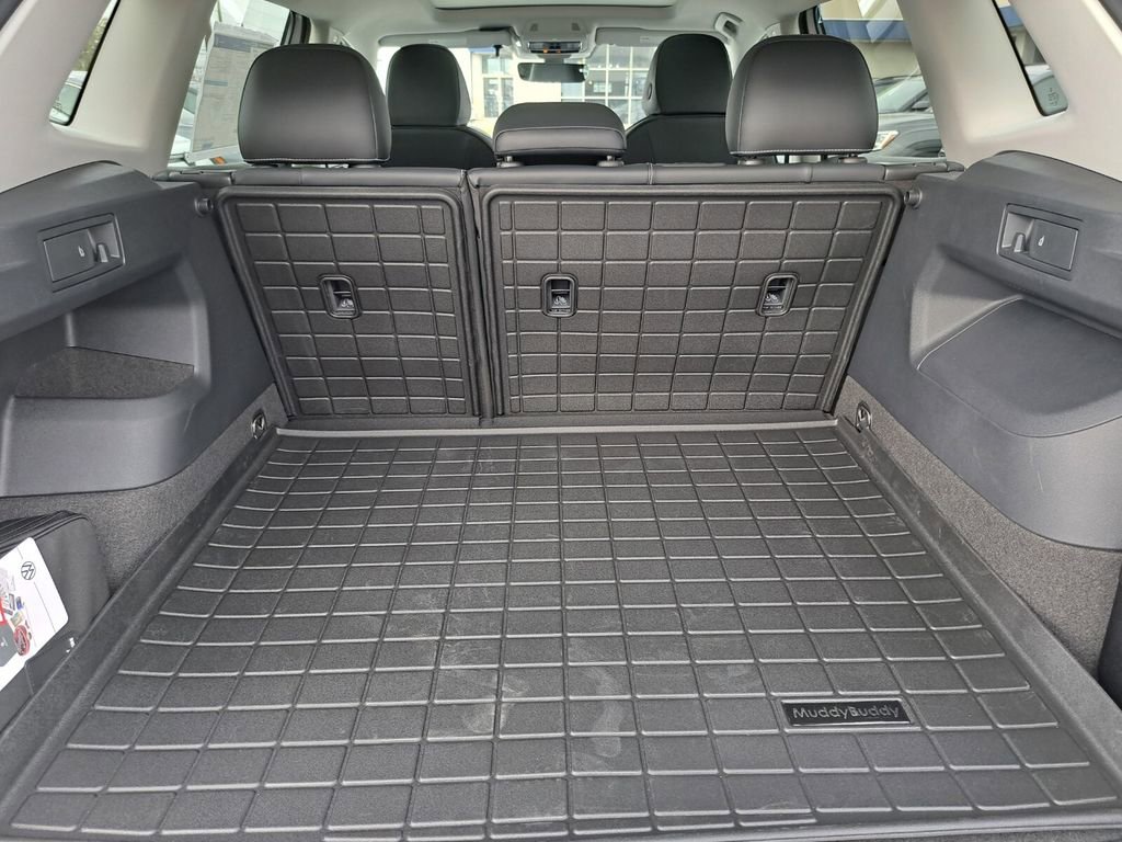 New 2026 Volkswagen Tiguan SE image 28