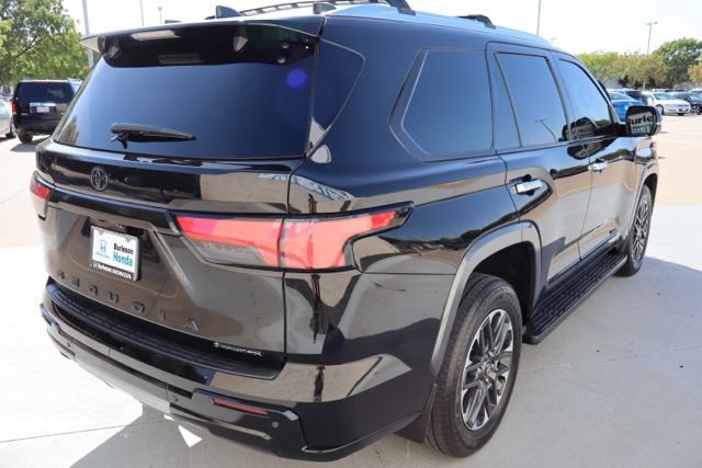 Used 2025 Toyota Sequoia Limited w/ Tow Technology Package AWD/4WD image 6