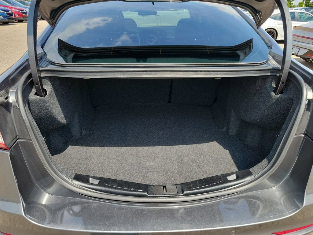 Used 2020 Ford Fusion SE AWD/4WD image 36