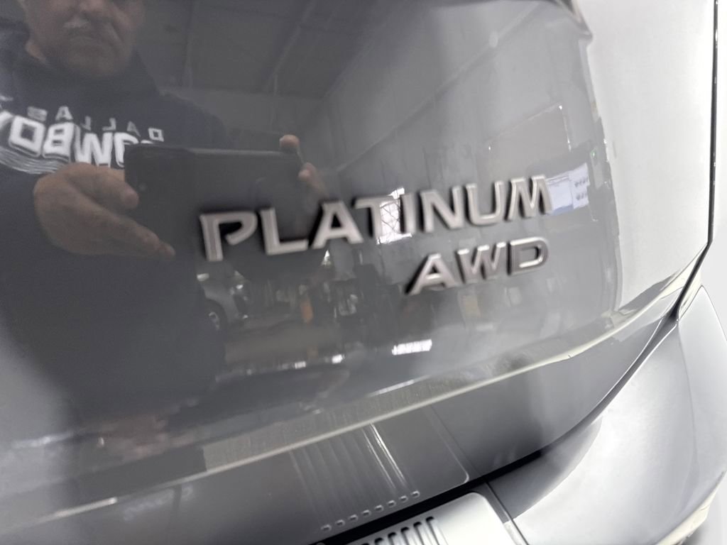 Used 2025 Nissan Rogue Platinum w/ Tech Package image 23