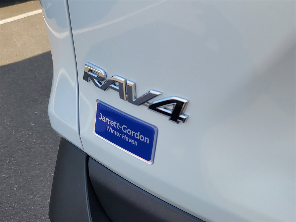 Used 2025 Toyota RAV4 XLE Premium image 7