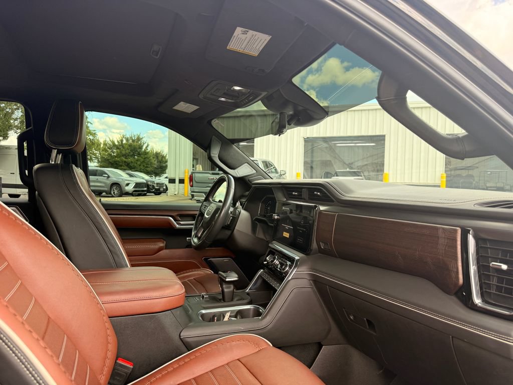 Certified 2024 GMC Sierra 1500 Denali Ultimate AWD/4WD image 16