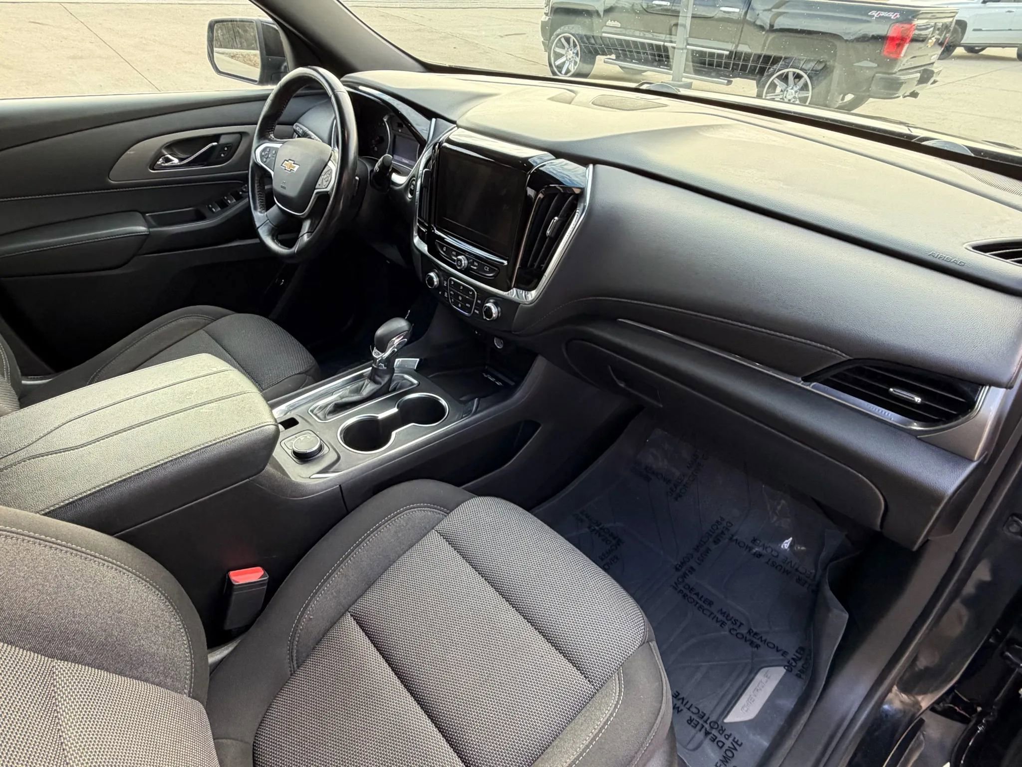 Used 2022 Chevrolet Traverse LT image 53