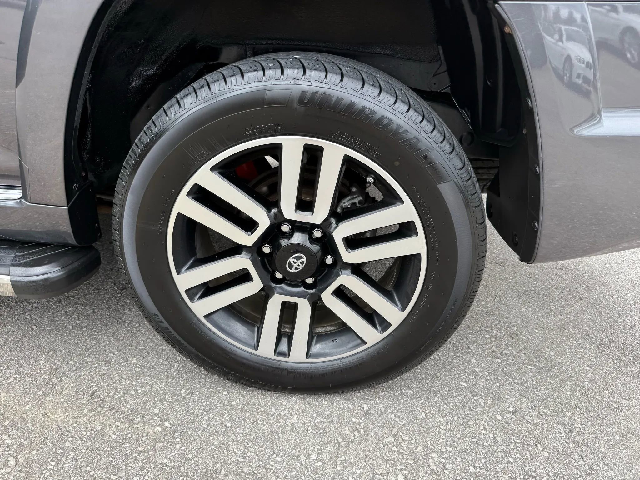 Used 2014 Toyota 4Runner Limited image 24
