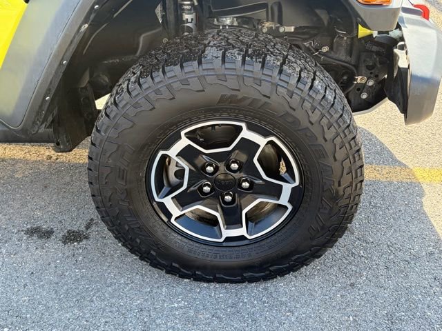 Used 2023 Jeep Gladiator Mojave w/ Cold Weather Group image 10