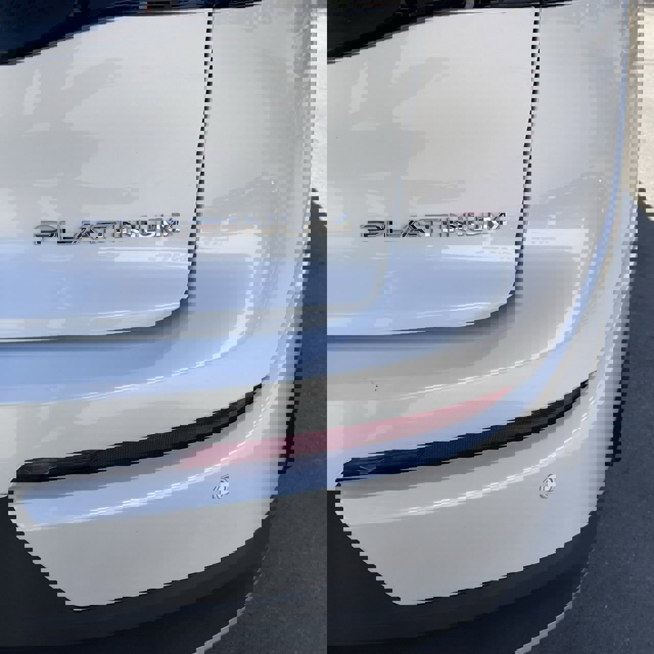 Used 2025 Toyota Crown Platinum image 7