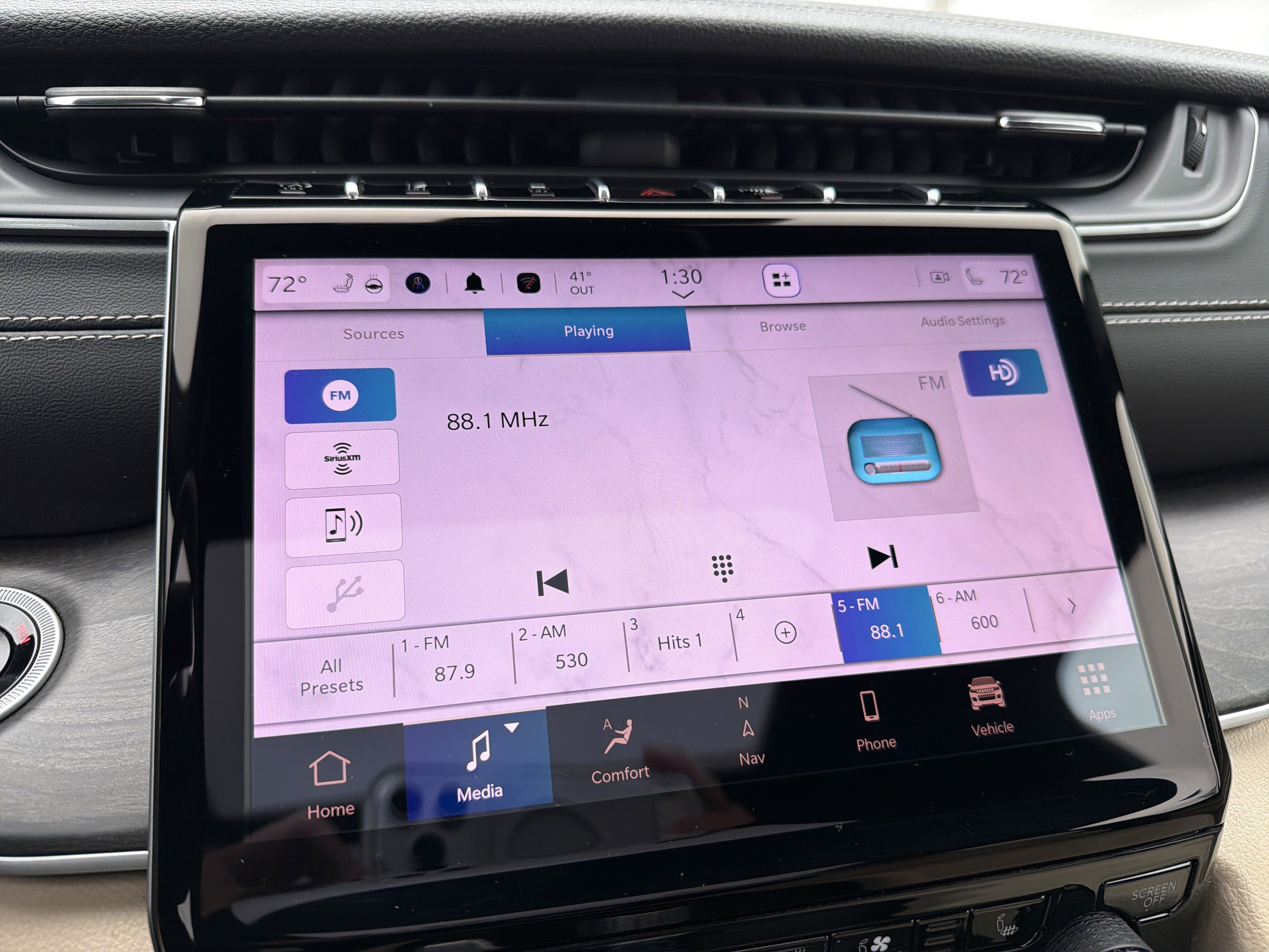 Certified 2025 Jeep Grand Cherokee L Limited w/ Luxury Tech Group II image 24