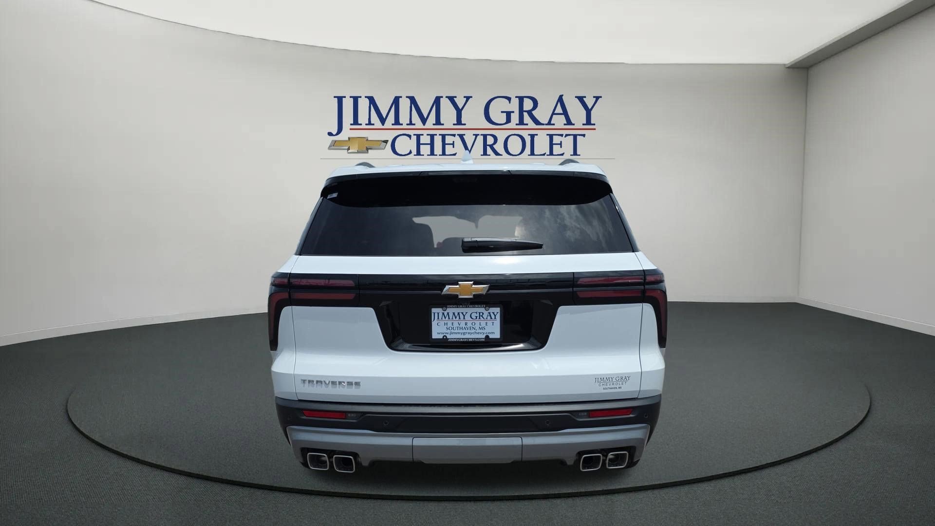 New 2026 Chevrolet Traverse LT w/ Sun and Wheel Package FWD image 4