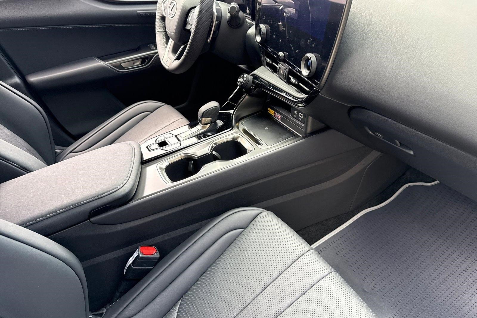 New 2026 Lexus NX 350h F Sport AWD/4WD image 24