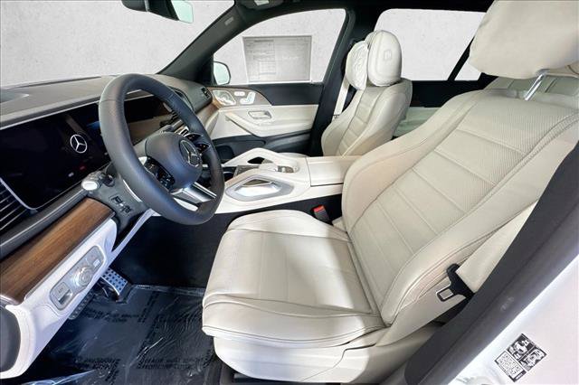New 2026 Mercedes-Benz GLS 580 4MATIC image 18