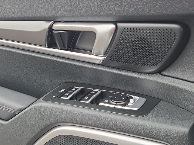 Used 2025 Kia Telluride LX FWD image 46