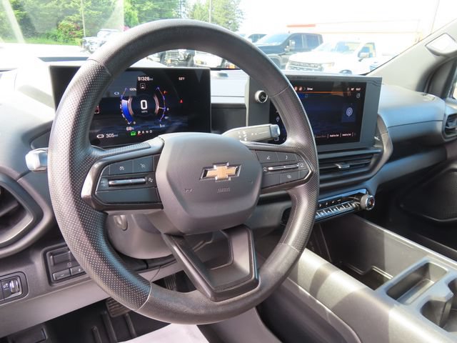 Used 2024 Chevrolet Silverado EV W/T AWD/4WD image 16