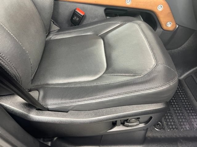 Used 2023 Land Rover Defender 110 X-Dynamic SE AWD/4WD image 22