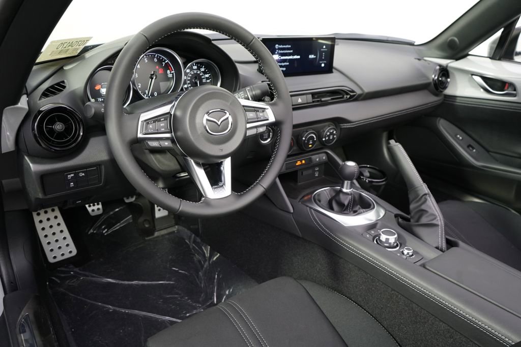 New 2026 MAZDA MX-5 Miata Club w/ Interior Package RWD image 16