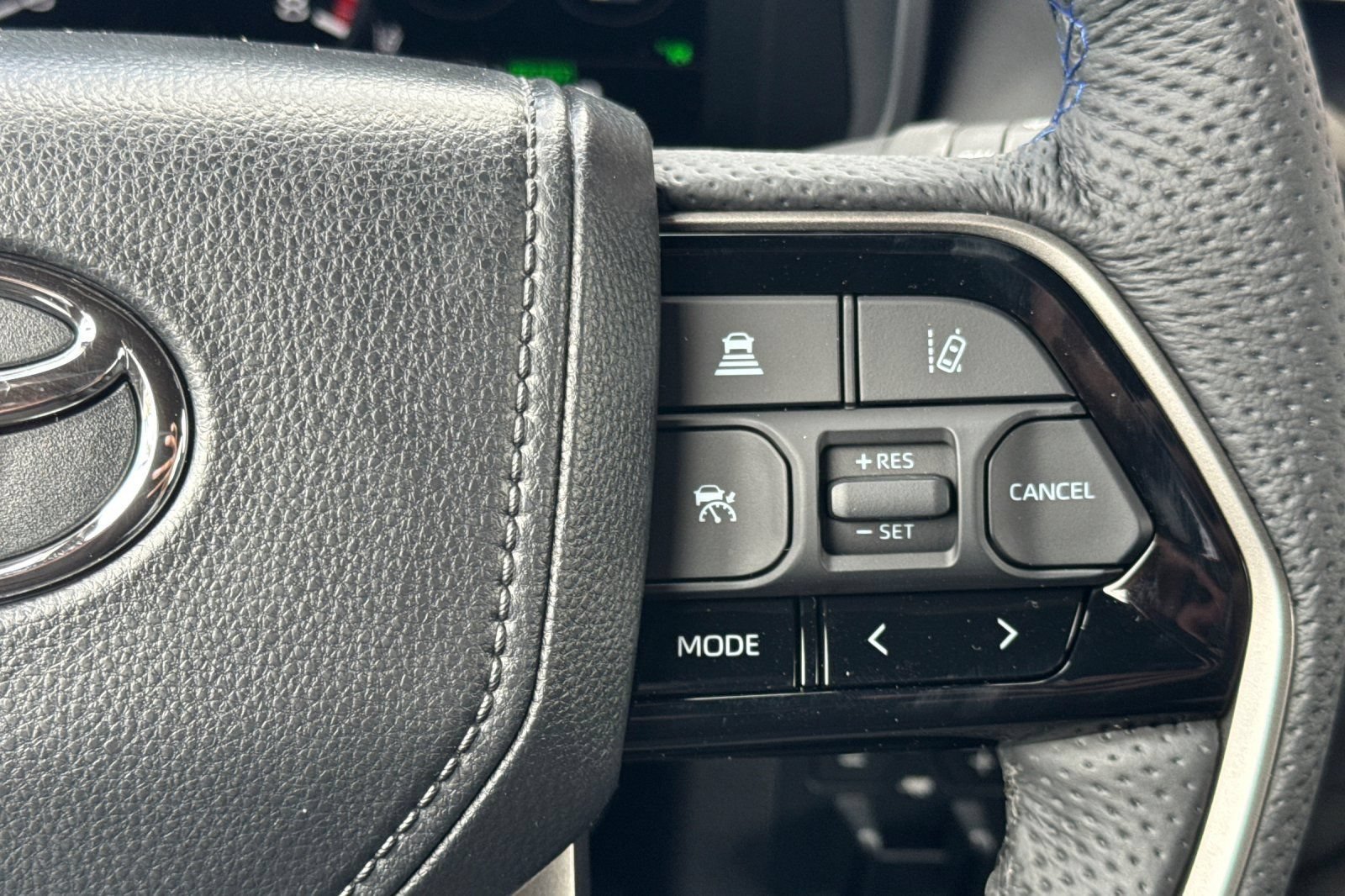 Certified 2026 Toyota Sequoia Platinum AWD/4WD image 33