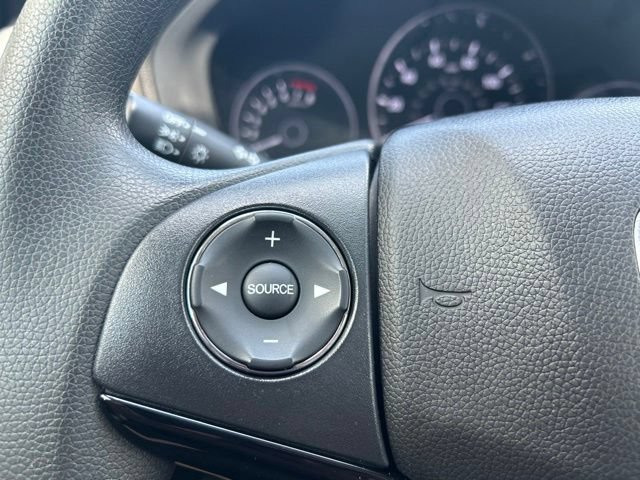 Used 2020 Honda HR-V LX image 17