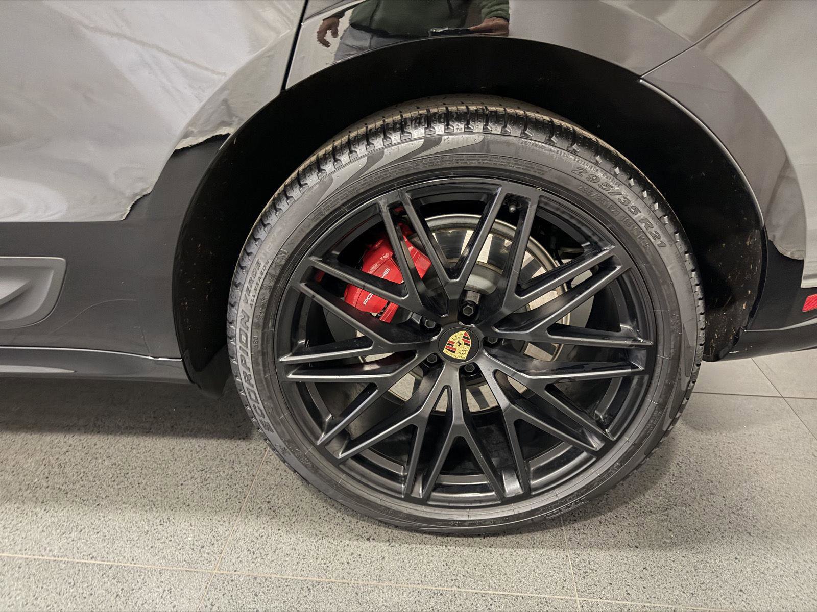 Certified 2023 Porsche Macan GTS image 11