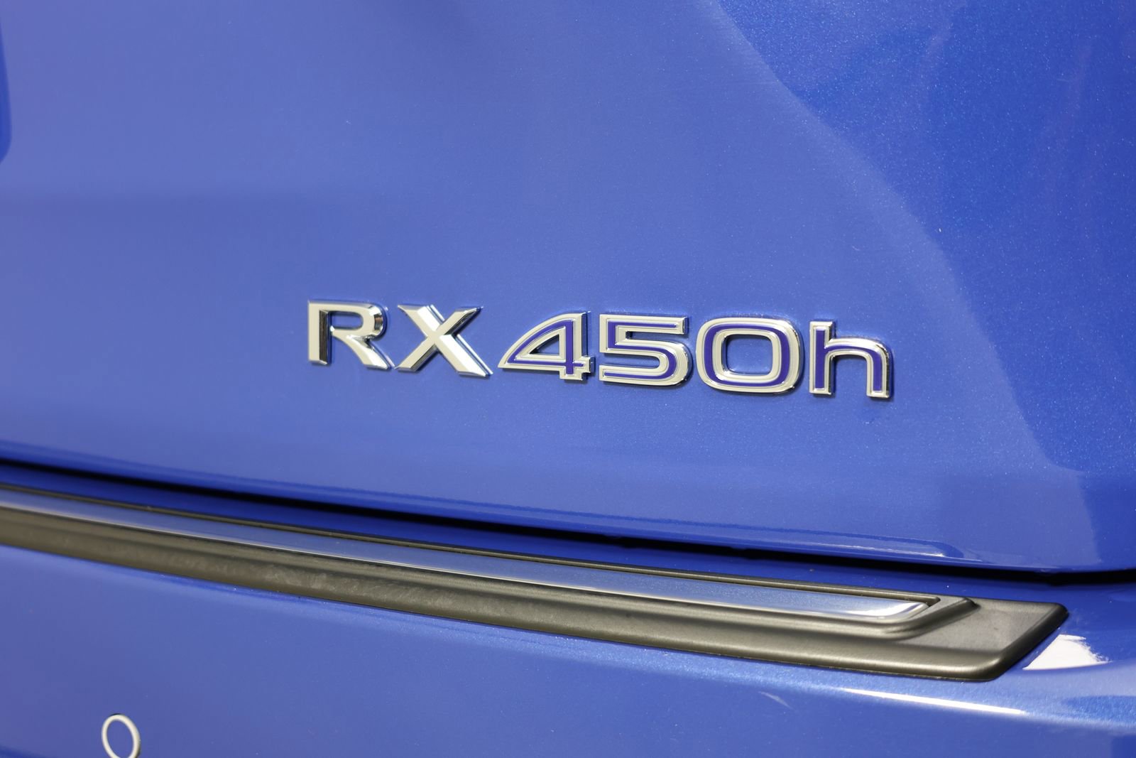 Used 2022 Lexus RX 450h F Sport w/ Cold Area Package (CT) AWD/4WD image 47