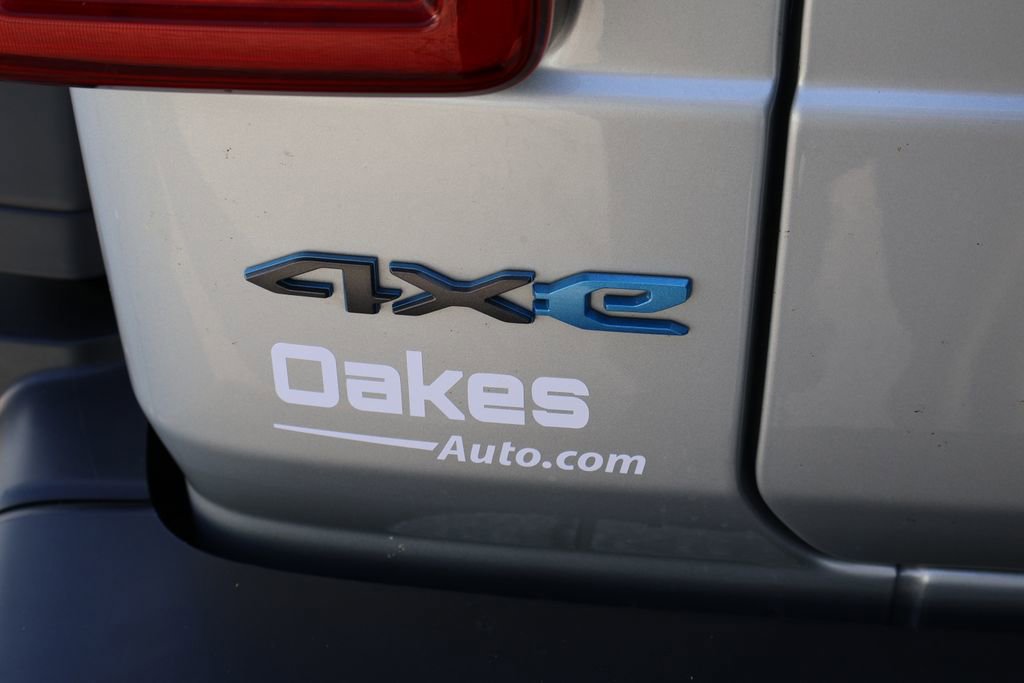 Used 2022 Jeep Wrangler Unlimited Rubicon 4xe w/ Cold Weather Group image 17