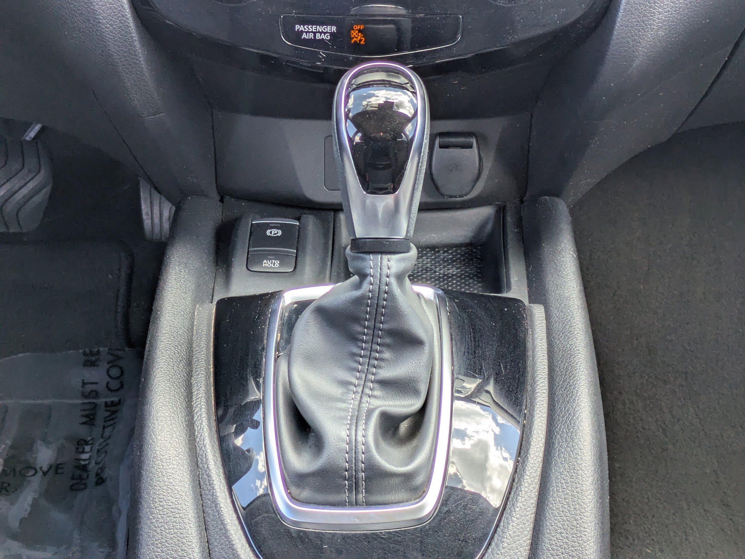 Used 2019 Nissan Rogue SV w/ Premium Package AWD/4WD image 18